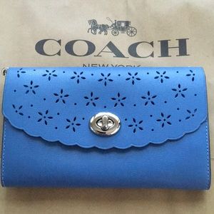 COACH /// Chain Crossbody Bag / Wristlet